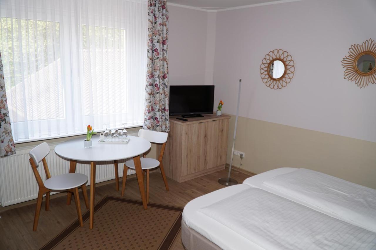 Hotel-Pension Am Boehmepark Soltau Kültér fotó